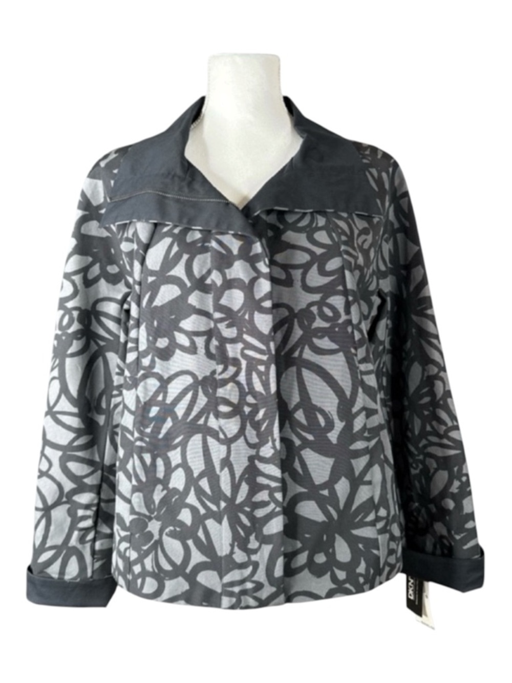 DKNY DONNA KARAN NEW YORK
Lightweight Jacket in Black & Graphite, Size S.